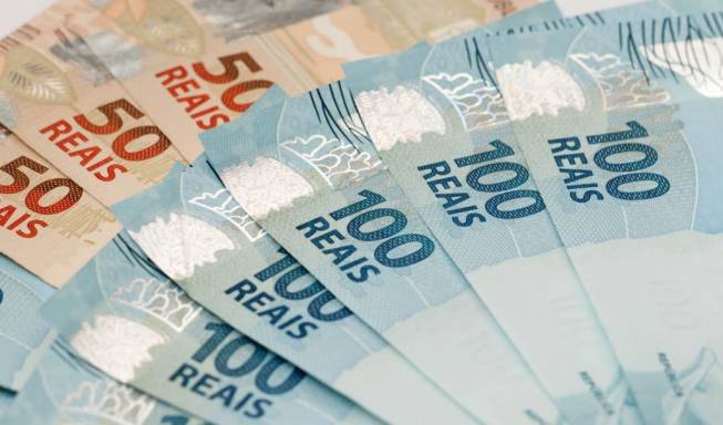 59e8f335bc03e_dinheiro_0