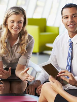 mulheres-reuniao-trabalho_0