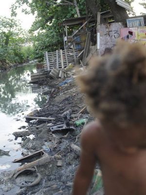 crianca-extrema-pobreza