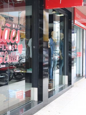 vitrine-de-loja-dia-das-maes-foto-ana-glaucia-chuina-1