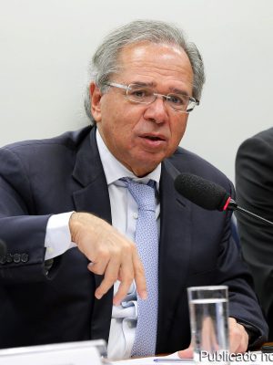 Ministro Paulo Guedes participa de audiência pública na Câmara dos Deputados