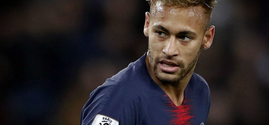 neymar-olhando-lance-psg-720-efe-1000x600