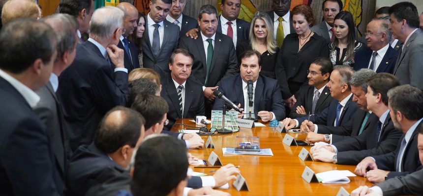 brasil-bolsonaro-maia-04062019-001