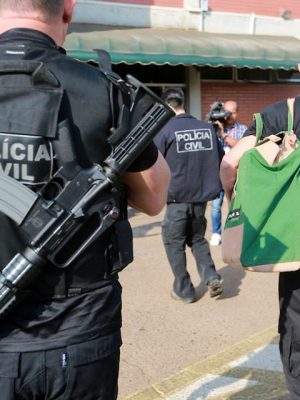 Brasília(DF), 23/08/2016 - Deputados vão a decap e policia faz buscas na CLDF - Foto: Michael Melo/Metrópoles