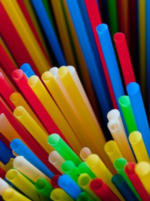 canudo-plastico__visual-hunt