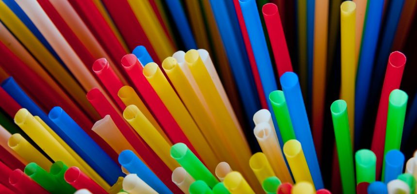 canudo-plastico__visual-hunt